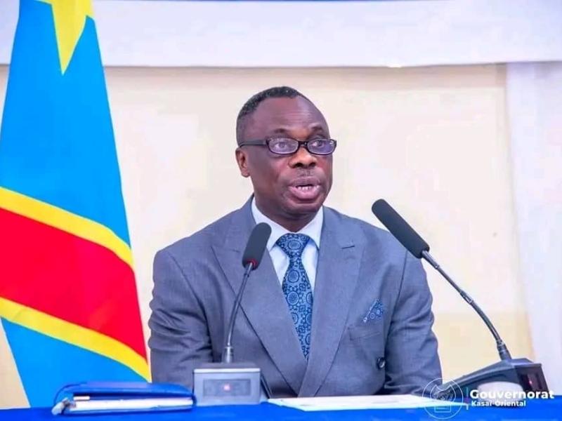 Jean-Paul Mbwebwa Kapo, Gouverneur du Kasaï-Oriental