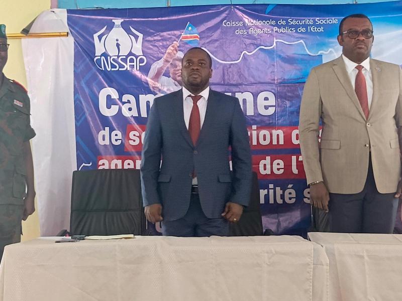 Le VPM Jean-Pierre Lihau sensibilise les militaires et policiers de Kikwit sur la protection sociale des agents publics