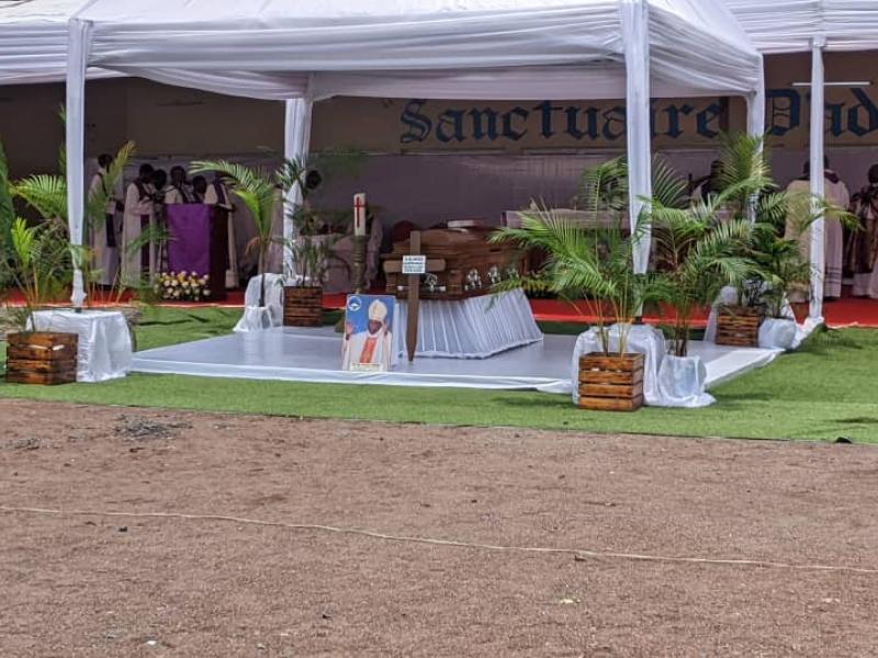 Le cercueil de Mgr Faustin Ngabu posé au sanctuaire d’adoration de la paroisse Saint-Joseph à Goma [photo d’illustration]