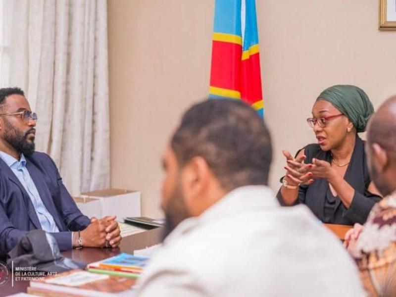 Fally Ipupa lors de sa rencontre avec la ministre Yolande Elebe en septembre 2024. [Photo d'illustration]