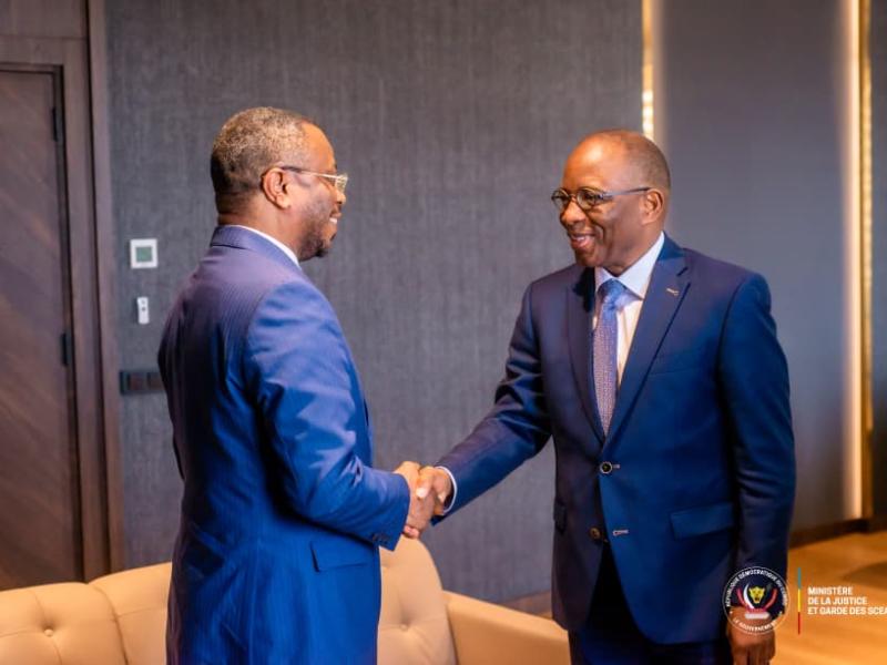 Le nouveau Bâtonnier de Kinshasa, Me André Kibambe reçu par le ministre Guillaume Ngefa pour redynamiser la justice congolaise