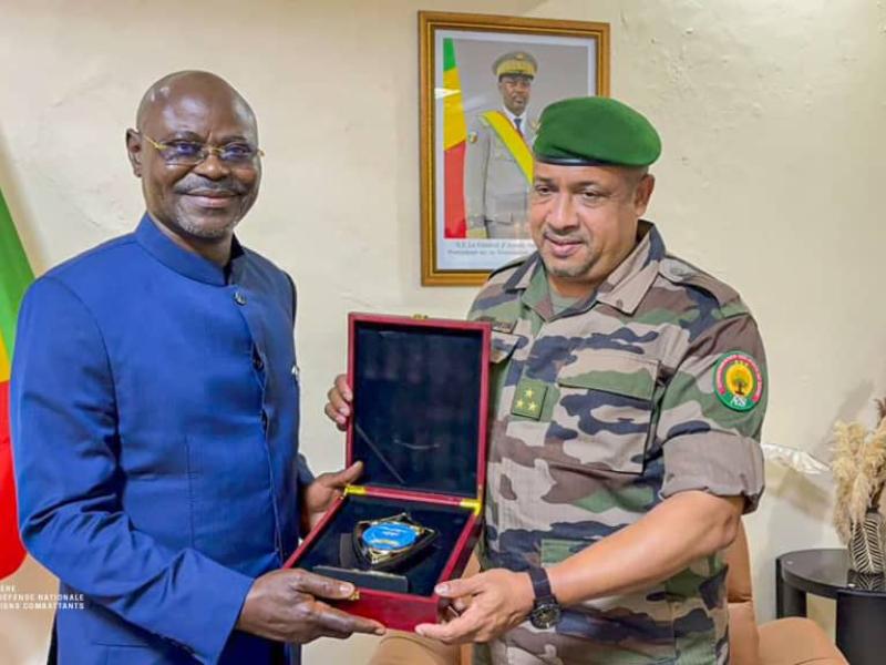 Guy Kabombo Muadiamvita a eu plusieurs avec son homologue malien, le général de corps d’armée Sadio Camara [photo d'illustration]