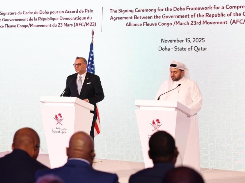 Massad Boulos et le ministre des Affaires étrangères du Qatar lors de la conférence de presse d’après la signature de l’accord-cadre entre la RDC et le M23-AFC