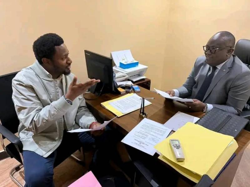 L'élu de Tshikapa-ville, le député Junior Lukadi Mulumba et le président de la commission ECOFIN de l'Assemblée nationale, Guy Mafuta Kabongo