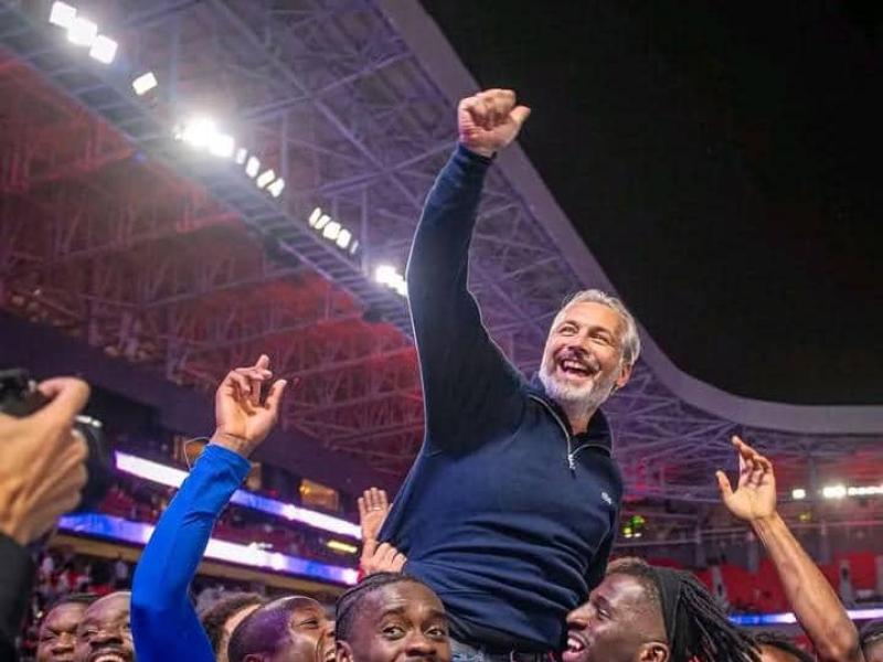 Sébastien Desabre en pleine célébration avec quelques Léopards de la RDC lors des barrages continentaux à Rabat. [Photo d'illustration]