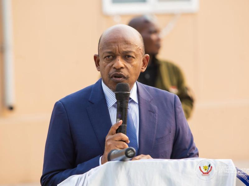 Le ministre Alexis Gisaro au lancement du projet d’extension de la ville de Kinshasa