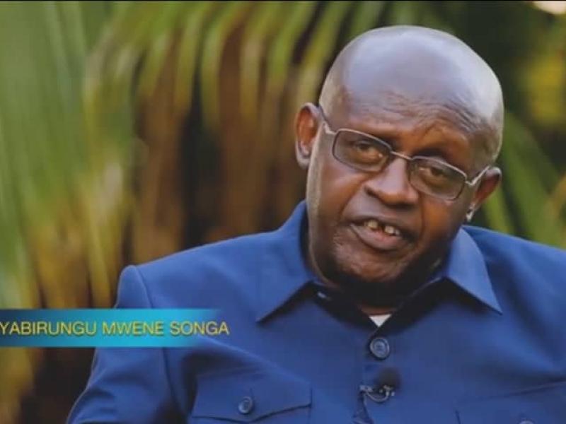 Professeur Émérite Raphaël Nyabirungu Mwene Songa, président national de la Communauté Hutu en RDC