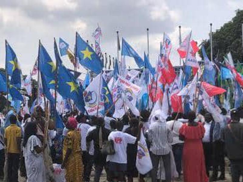 Quelques manifestants de l'Union Sacrée lors d'une activité [photo d'illustration]