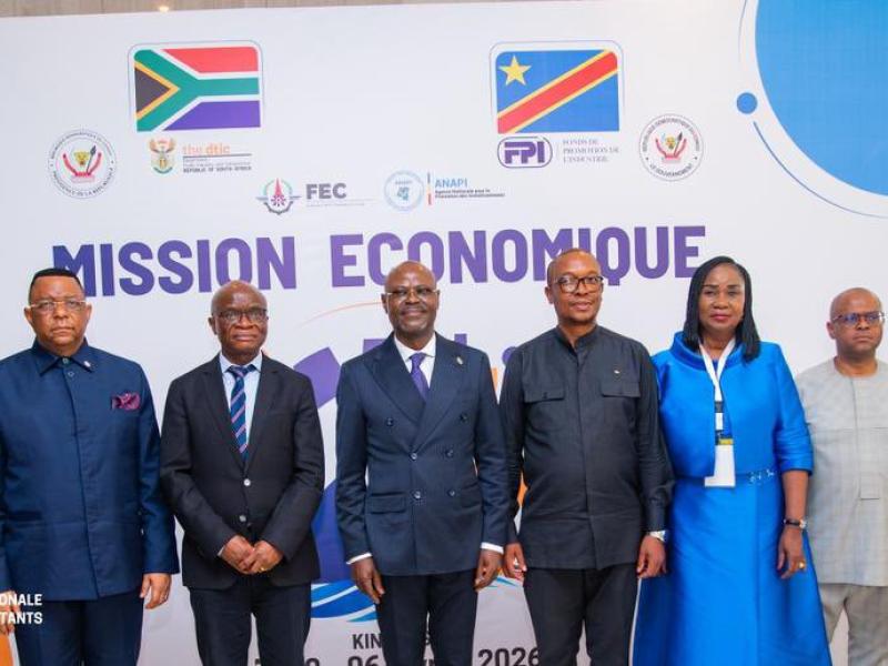 Photo de famille en marge de l’ouverte de la mission économique RDC-Afrique du Sud, à l’hôtel Fleuve, à Kinshasa