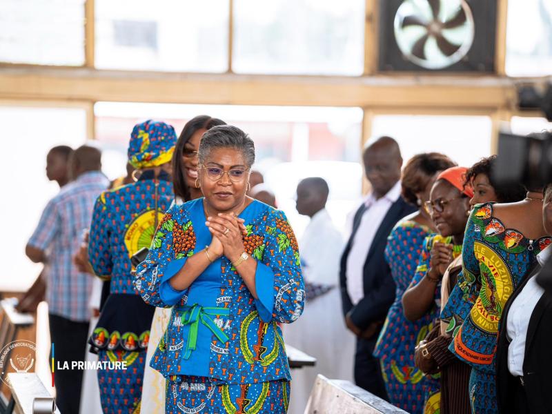 La Première Ministre de la RDC, Judith Suminwa Tuluka, a rehaussé de sa présence, la messe d'action de grâce, célébrée pour les 40 ans du mouvement des mamans catholiques