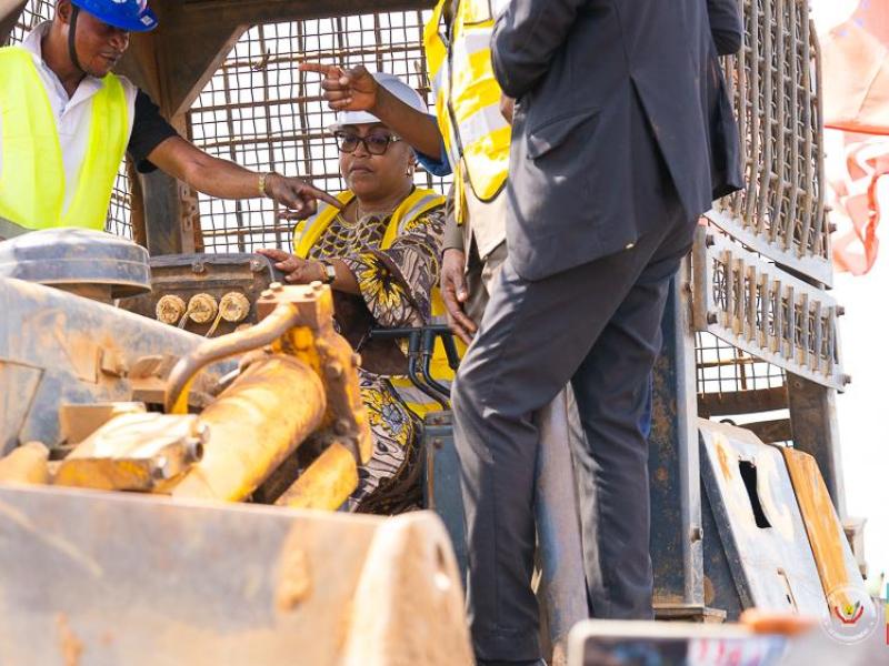 La Première Ministre Judith Suminwa lance une vaste offensive pour la modernisation et le désenclavement de la Mongala
