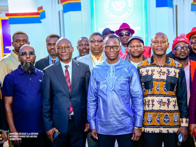 Le ministre délégué Eliezer Ntambwe et une délégation des Teke à Kinshasa, samedi 31 janvier 2026