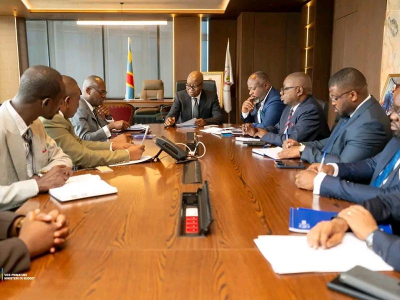 Le caucus des députés provinciaux de la RDC reçu par le VPM du Budget Adolphe Muzito