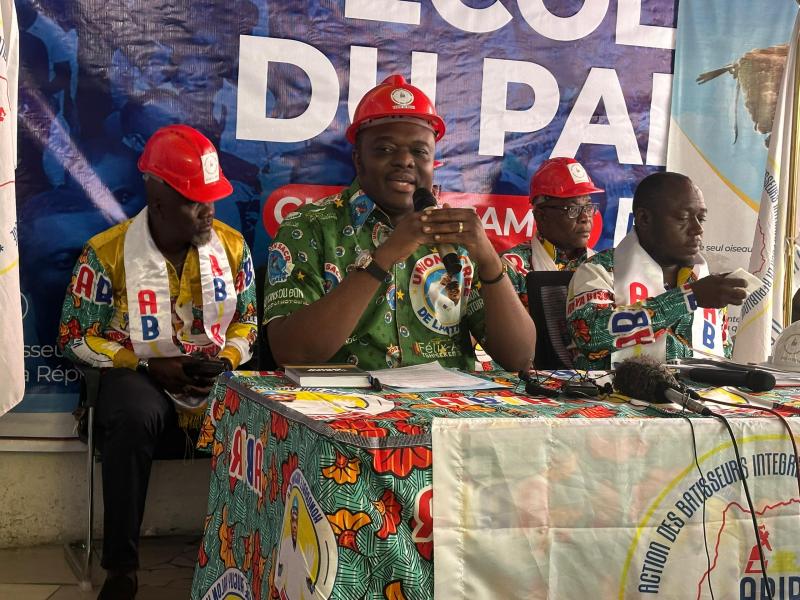 Auguy Kalonji, député national et initiateur du parti politique Actions des Bâtisseurs Intègres pour la République (ABIR)