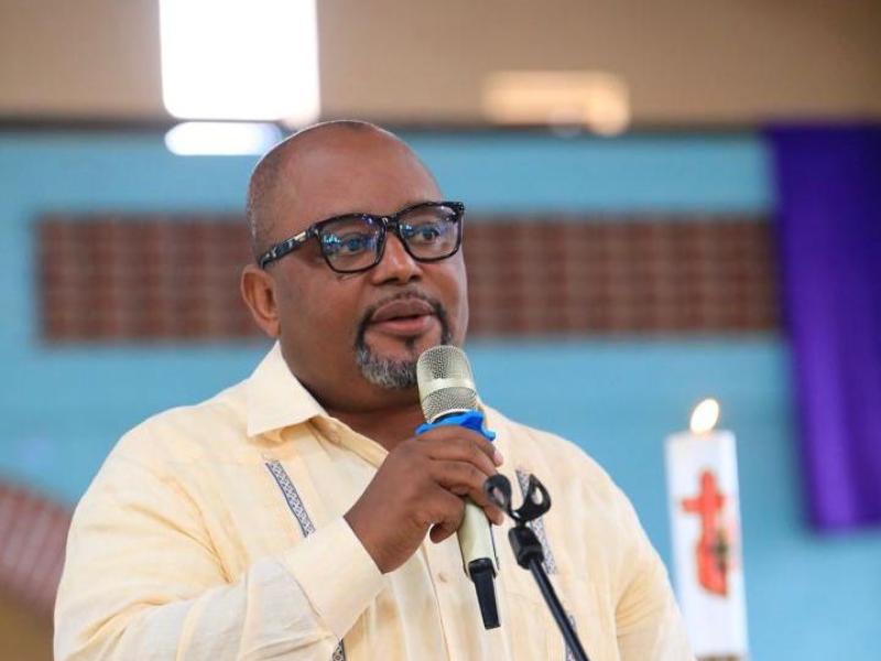 Aimé Boji Sangara, Président de l’Assemblée nationale, s’adressant aux fidèles catholiques de Butembo