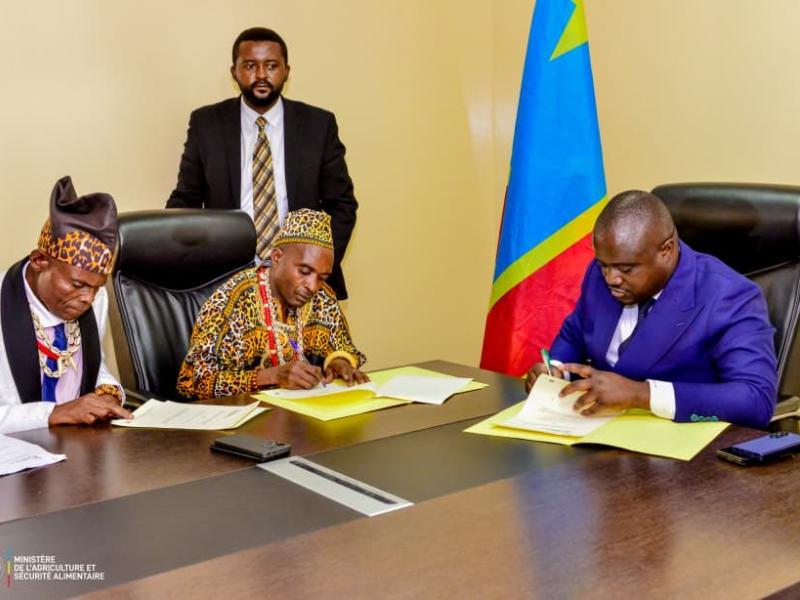Le Gouvernement congolais via le ministre Muhindo Nzangi Butondo signe un partenariat stratégique pour un projet agro-industriel sucrier à Sakania [photo d’illustration]