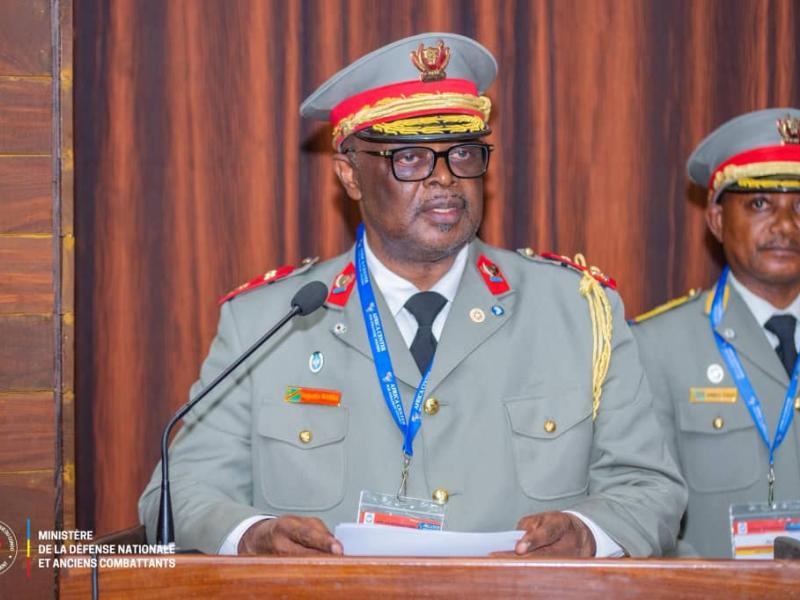 Général-Major Augustin MAMBA, Directeur général du Collège des Hautes Études de Stratégie et de Défense (CHESD), lors de l'ouverture de l'atelier sur les Minéraux critiques ce mardi 10 mars 2026