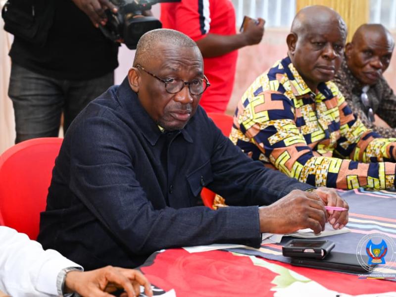 Le professeur Jacques Djoli, Rapporteur de l'Assemblée nationale