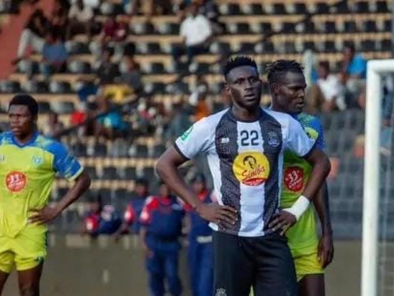 Un joueur du TP Mazembe et deux de Lupopo à Kamalondo. [Photo d'illustration]