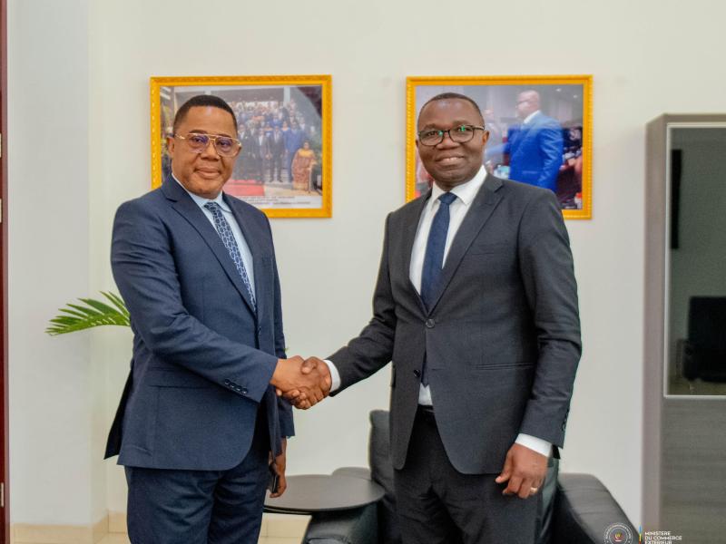 L’ambassadeur de la République démocratique du Congo au Sénégal, Christophe Muzungu Kabemba, reçu par le ministre Julien Paluku Kahongya