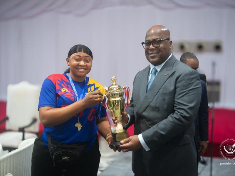 Le Président Félix Tshisekedi reçoit le trophée des Léopards dames U-25 [photo d’illustration]