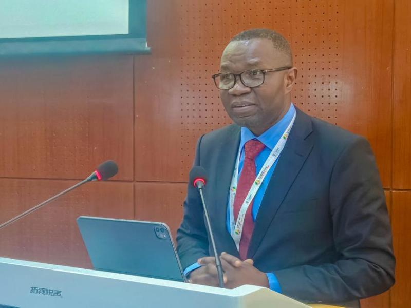 Le ministre rd-Congolais du Commerce extérieur, Julien Paluku Kahongya, s’exprime devant ses pairs réunis en prélude à la Conférence ministérielle de l’OMC