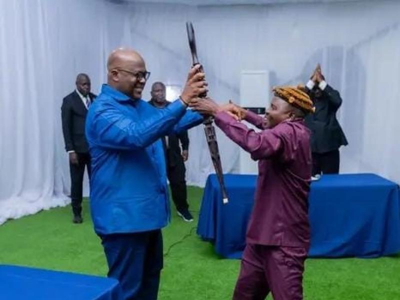 Félix Tshisekedi et un chef coutumier au Kwilu.