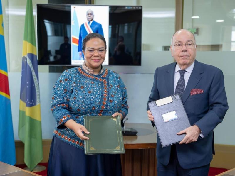 Thérèse Kayikwamba Wagner et Mauro Vieira signent un accord historique pour renforcer la coopération diplomatique RDC-Brésil