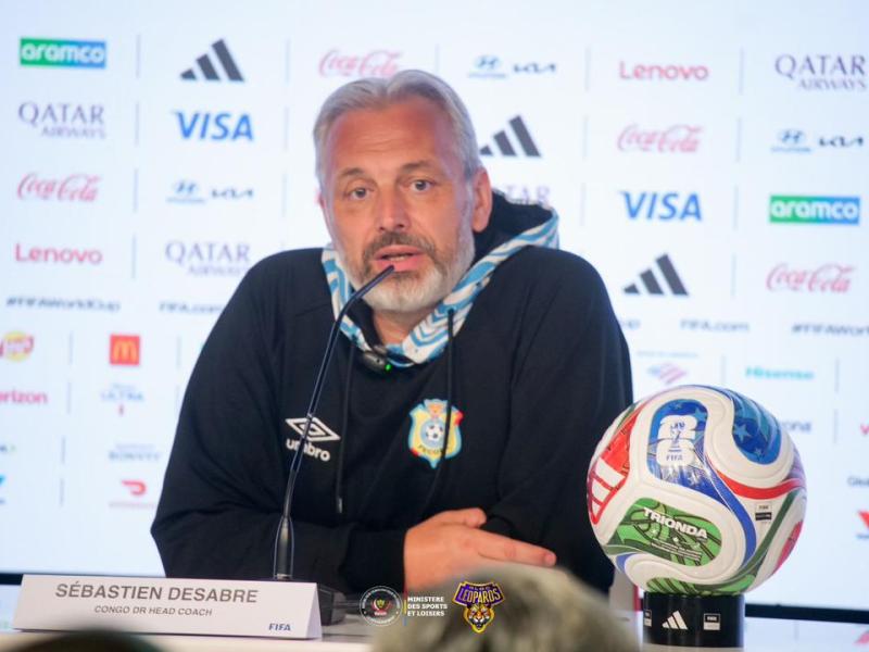 Sébastien Desabre lors de la conférence de presse d'avant-match au Mexique.