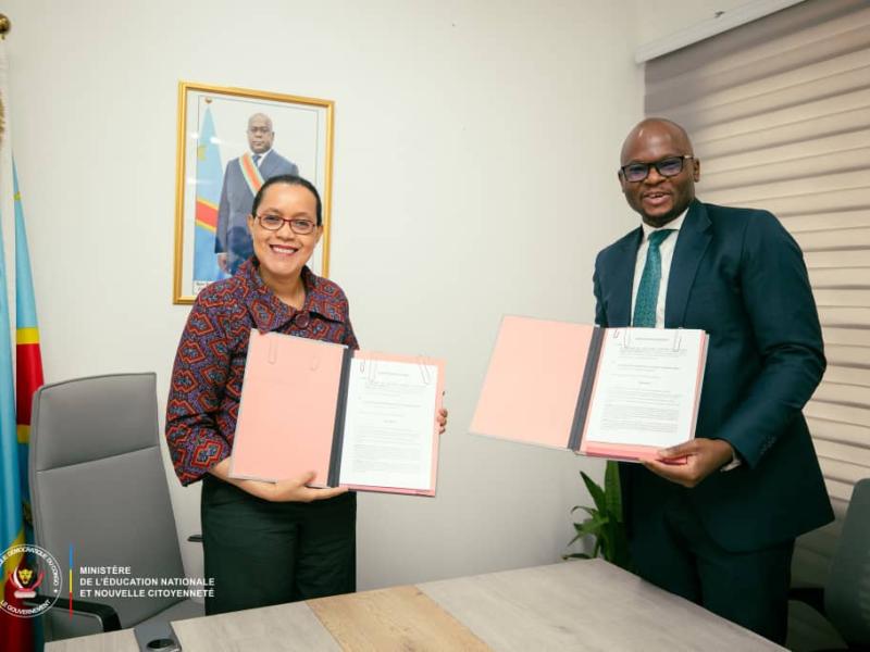 La ministre de l'Éducation nationale Raissa Malu et le représentant du FDSU [photo d'illustration]