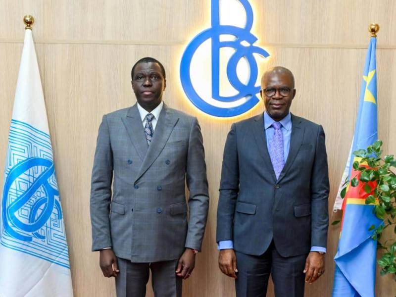 Le Gouverneur de la BCC André Wameso et son homologue angolais Manuel Antonio Tiago Dias