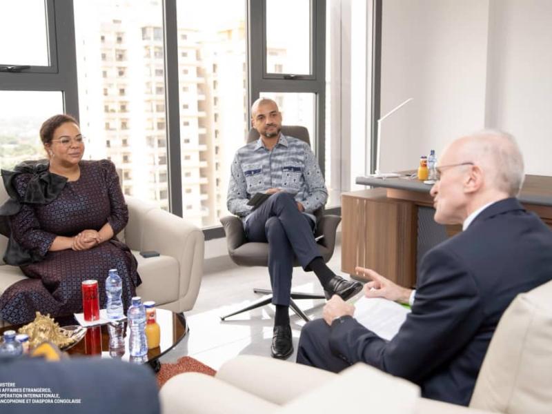 La ministre des affaires étrangères Thérèse Thérèse Kayikwamba Wagner et le Chargé d’Affaires a.i de l’ambassade des États-Unis en RDC, Ian J. McCary [photo d'illustration]