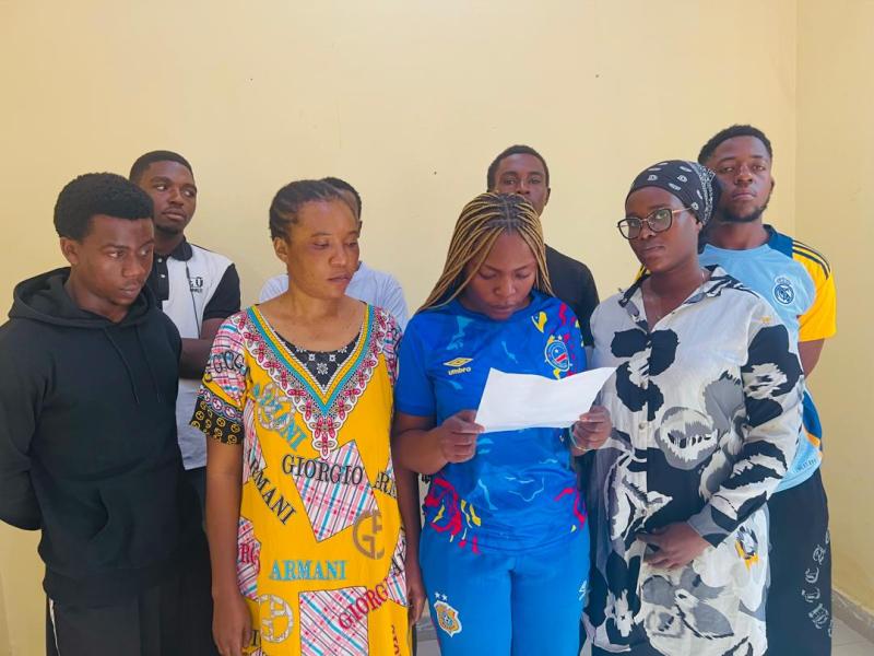 Les membres de l’organisation CFDD-RDC  lisant leur déclaration pour soutenir le VPM Jacquemain Shabani [photo d'illustration]