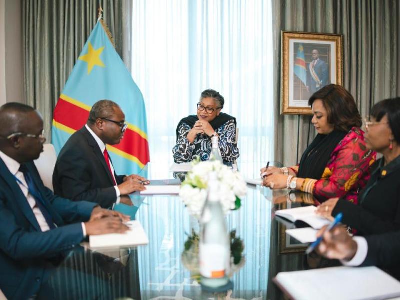 La Première Ministre Judith Suminwa Tuluka échange avec la délégation de la Banque Mondiale