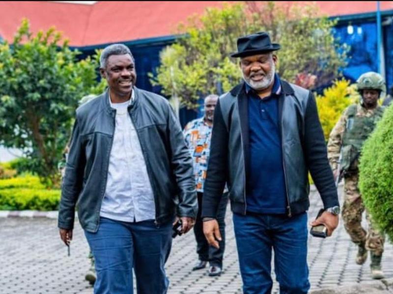 Théo BINAMUNGU et Corneille NANGAA lors d'une apparition publique après la chute de Goma aux mains de L'AFC-M23 [Photo d'illustration]