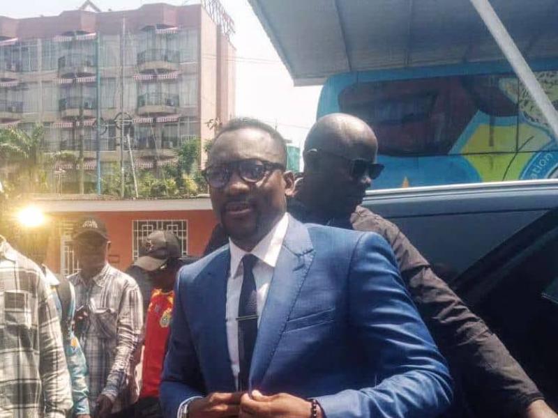 Christ Shabani Nonda lors de son arrivée au siège de la FECOFA.