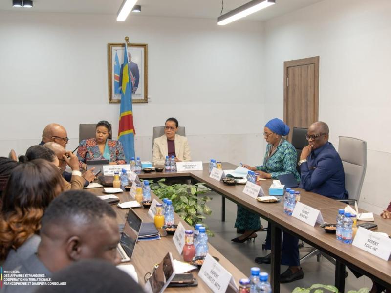 Une séance de travail entre les membres du gouvernement de la RDC et les experts de l'UNESCO, jeudi 23 avril 2026