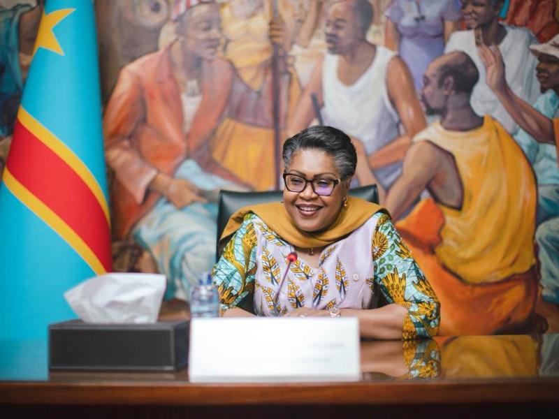 La Première ministre Judith Suminwa Tuluka lors d'un entretien avec le caucus des députés du Kongo Central