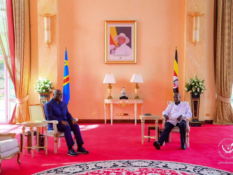 Le président Félix Tshisekedi reçu à State House d’Entebbe par son homologue ougandais Yoweri Kaguta Museveni