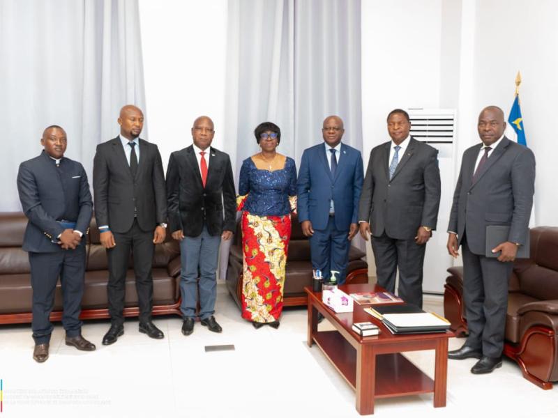 Une délégation de la RDC reçue par le Président centre-africain Faustin-Archange Touadéra, sur fond de la candidature de Juliana Amato Lumumba à l’OIF