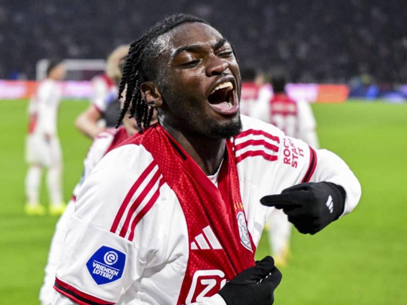 Jorthy MOKIO sous les couleurs de l'AJAX AMSTERDAM