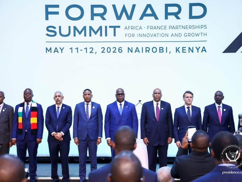 Les chefs d'État africains autour du président français Emmanuel Macron à Nairobi [photo d'illustration]