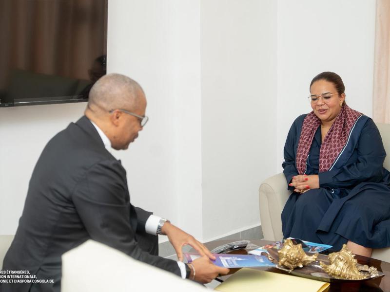 Thérèse KayikwambaWagner, ministre d'État en charge des Affaires étrangères et Christian Katende de l'ARPTC
