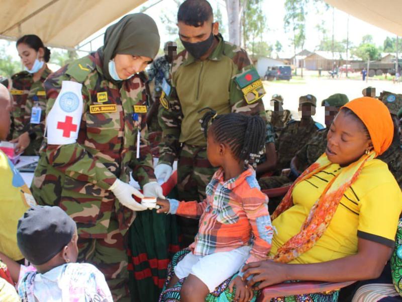 Les contingents bangladais de la la MONUSCO apportent une assistance médicale aux FARDC et à leurs familles à Bunia