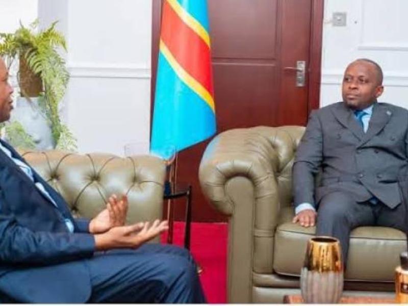 Denis Kadima, président de la CENI et le VPM de l’Intérieur, Jacquemain Shabani [photo d’illustration]