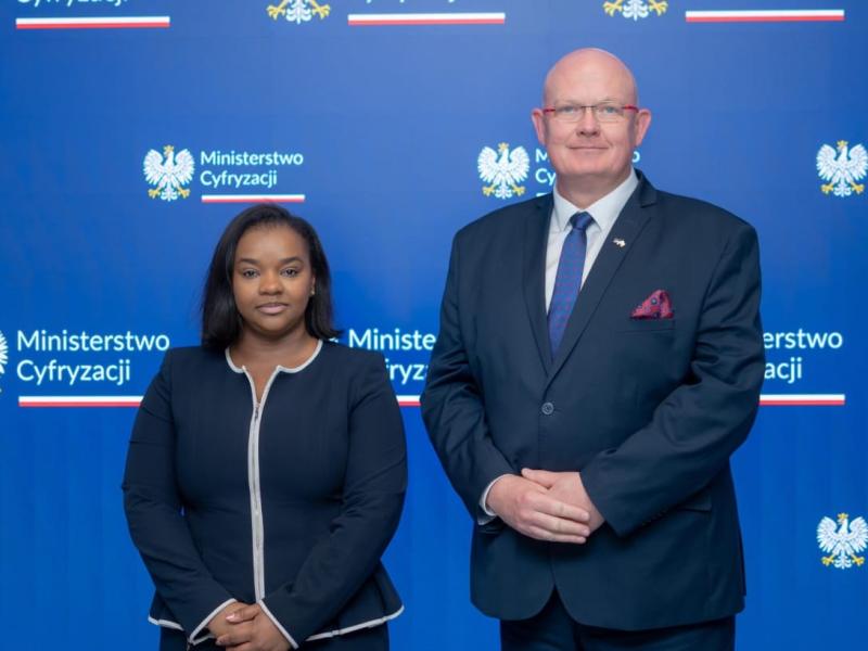 La Vice-Ministre des Affaires étrangères, Noëlla Ayeganagato et le Secrétaire d’État chargé du Numérique de la République de Pologne, Michał Gramatyka [photo d'illustration]