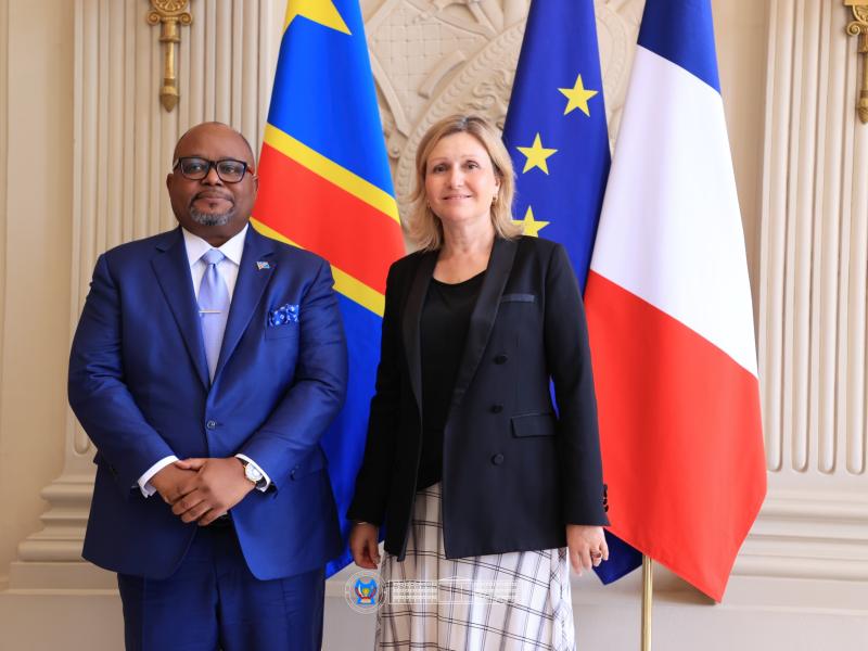 Le speaker de la chambre basse du Parlement, Aimé Boji, et son homologue française, Yaël Braun-Pivet, jeudi 28 mai 2026