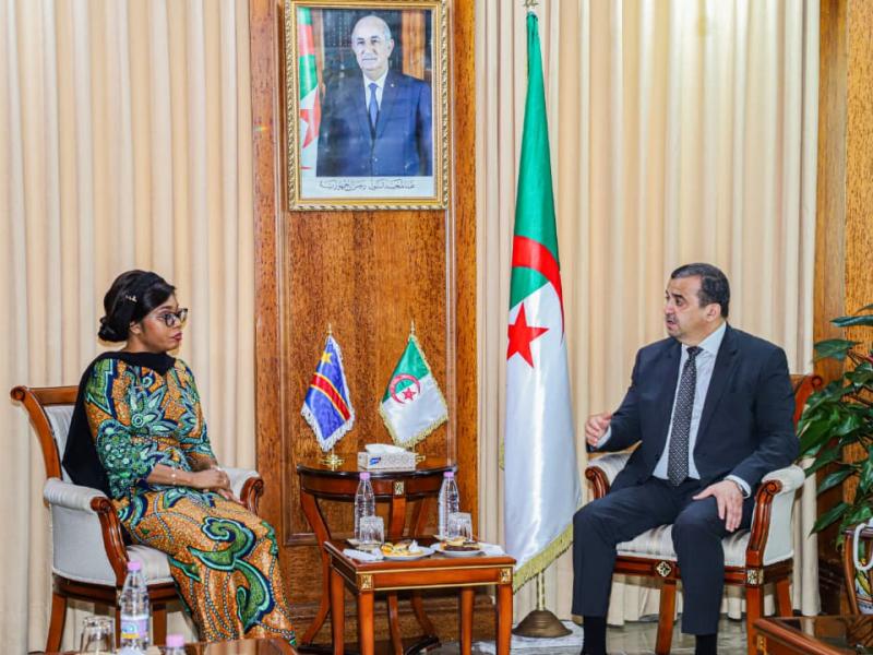 La ministre des Hydrocarbures, Acacia Bandubola, et son homologue algérien, Mohamed Arkab [photo d'illustration [