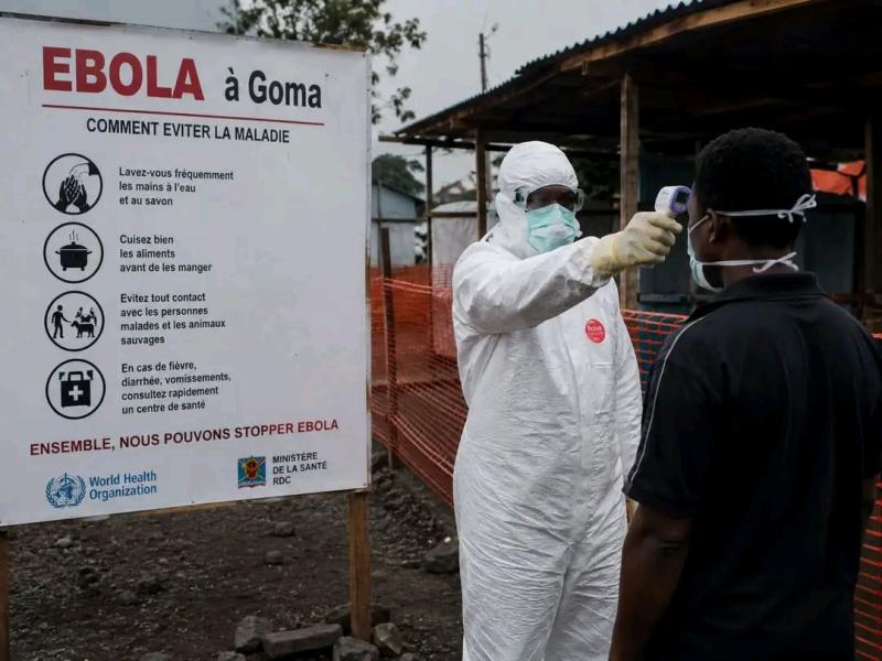 Des agents de santé engagés dans les activités de dépistage et de prévention d'Ebola en RDC