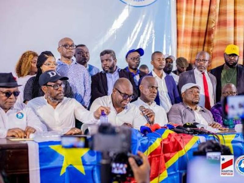 Les leaders de la C64 lors de la sortie officielle de cette coalition